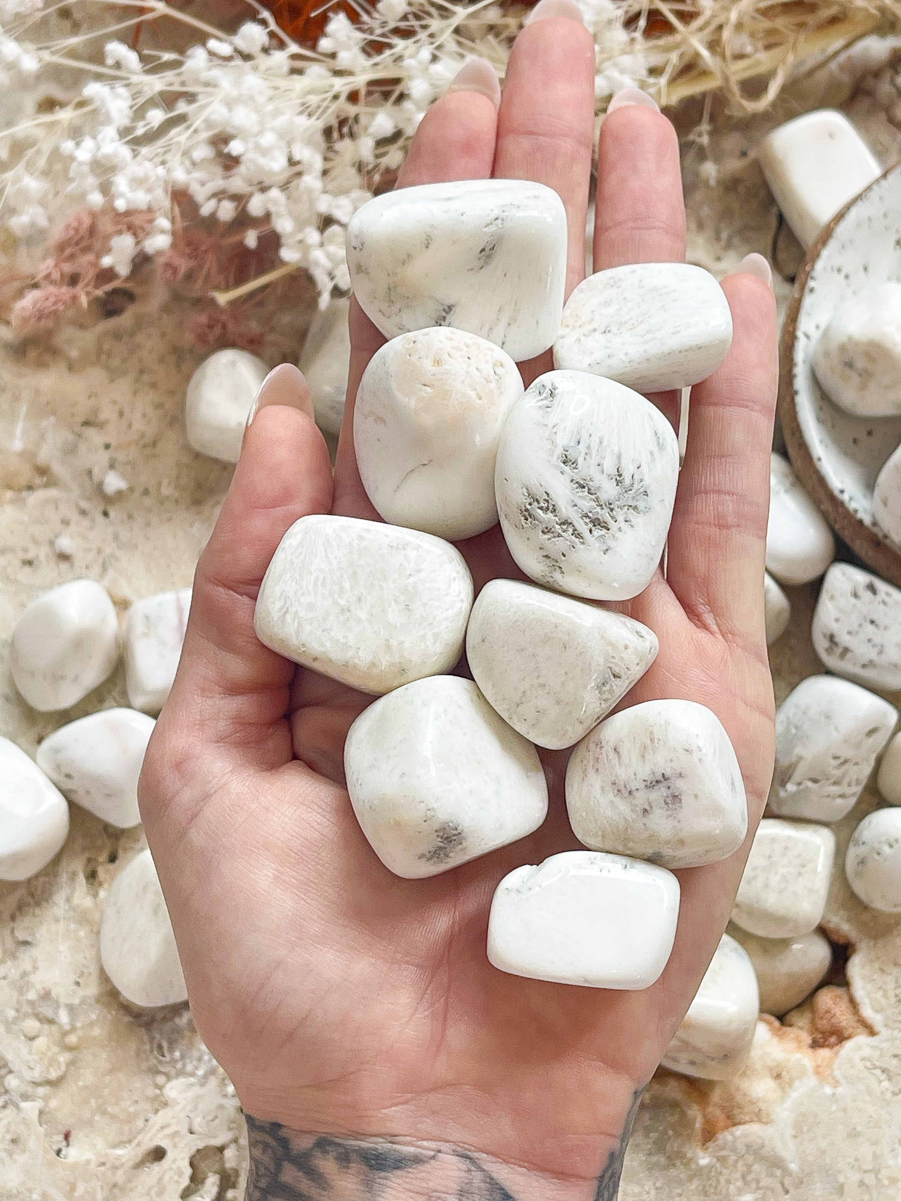 Scolecite Tumbled // Connection + Confidence + Peace